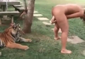 She uses a huge toy to prepare her pussy