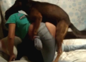 Hot humping with an amateur who loves dog D